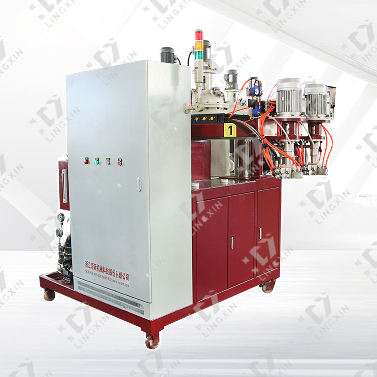 聚氨酯發泡機